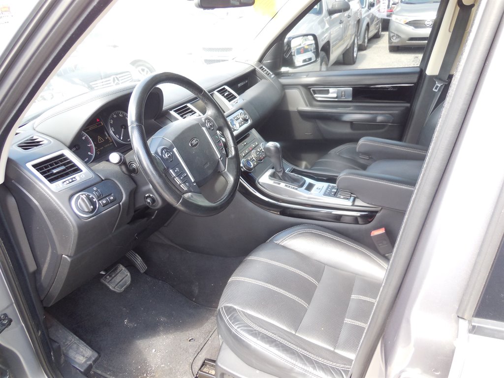 2012 LAND ROVER Range Rover Sport - $8,995