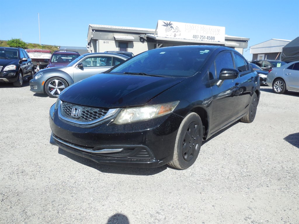The 2014 Honda Civic LX photos