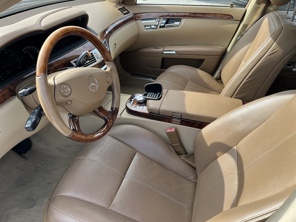 2008 Mercedes-Benz S-Class - $10,995