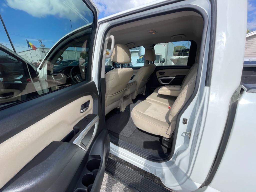 2017 Nissan Titan XD S photo