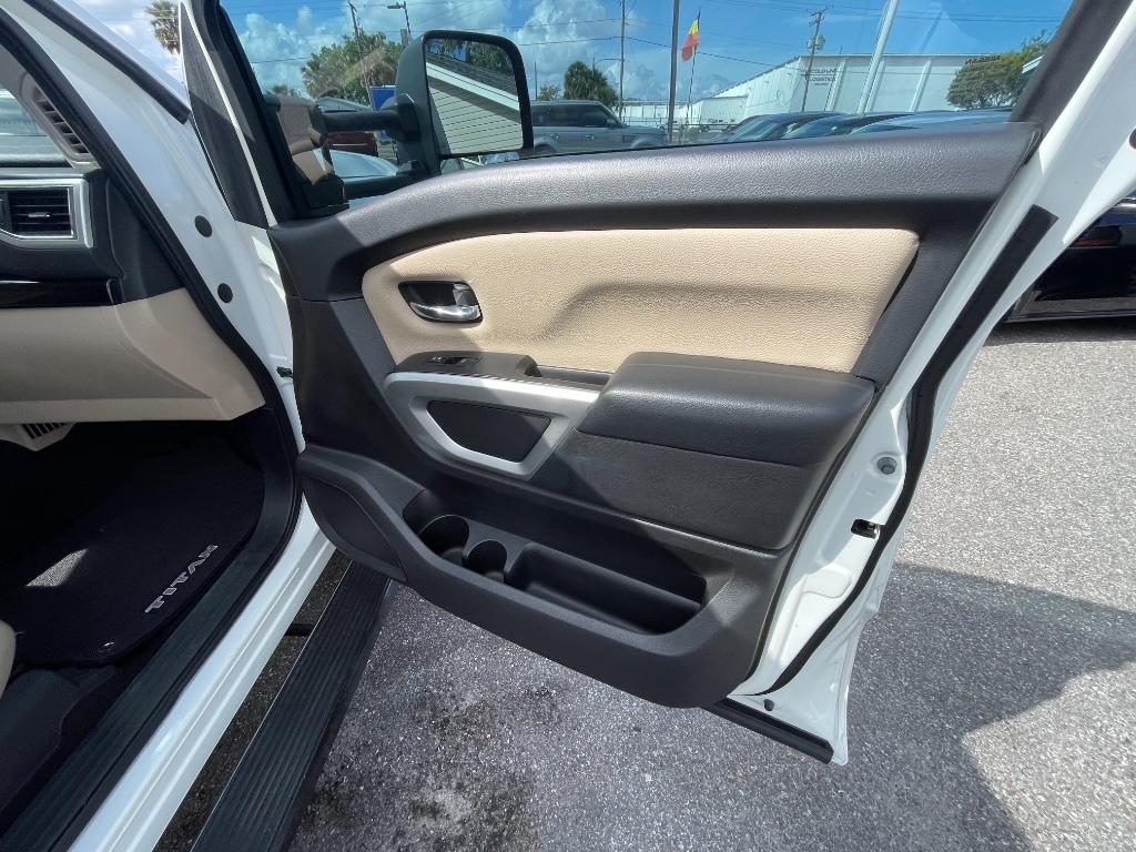 2017 Nissan Titan XD S photo