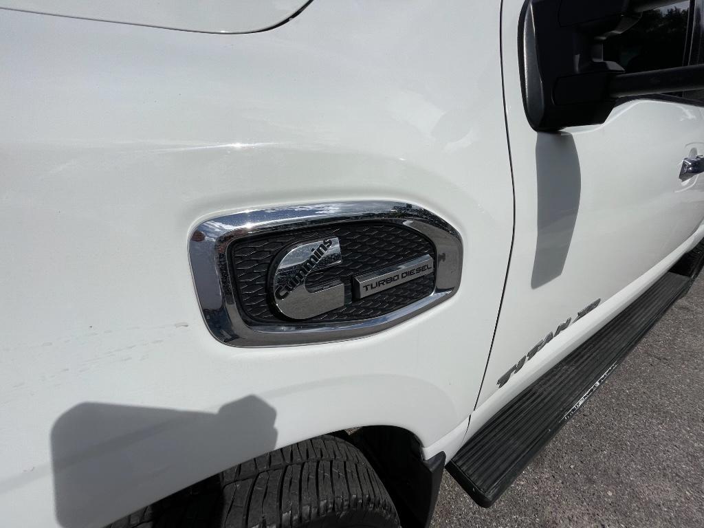 2017 Nissan Titan XD S photo