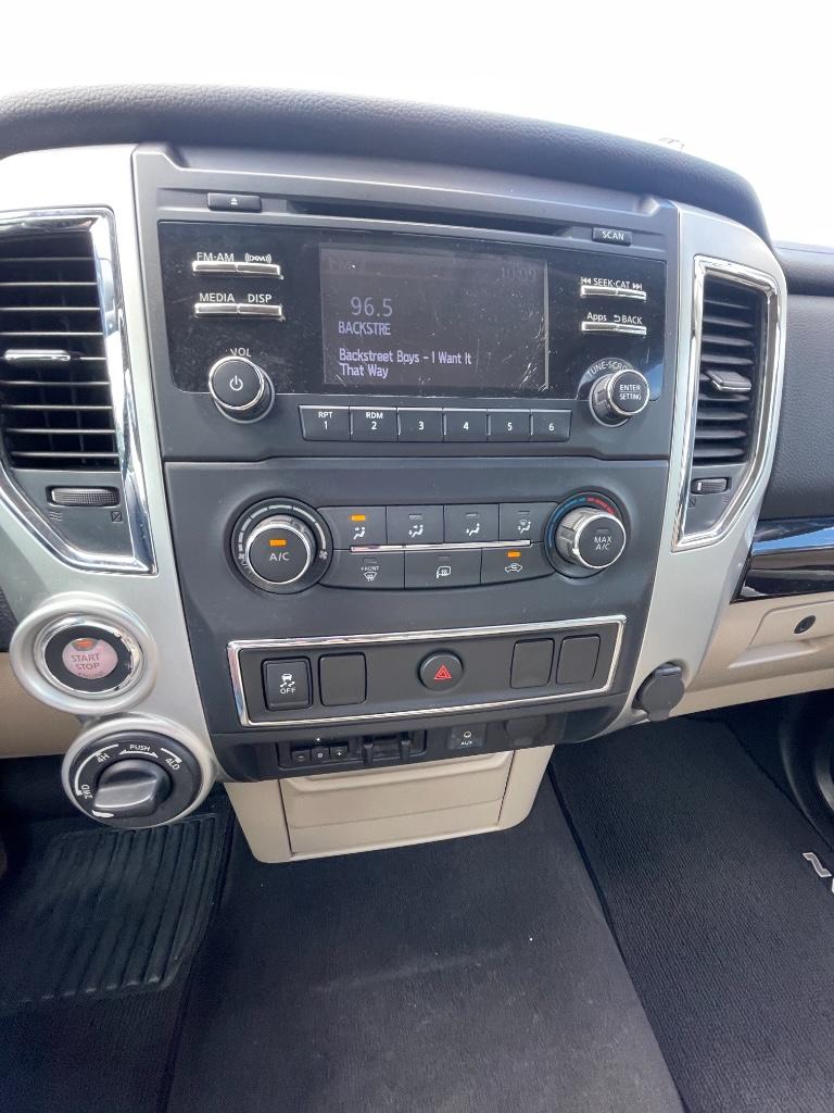 2017 Nissan Titan XD S photo