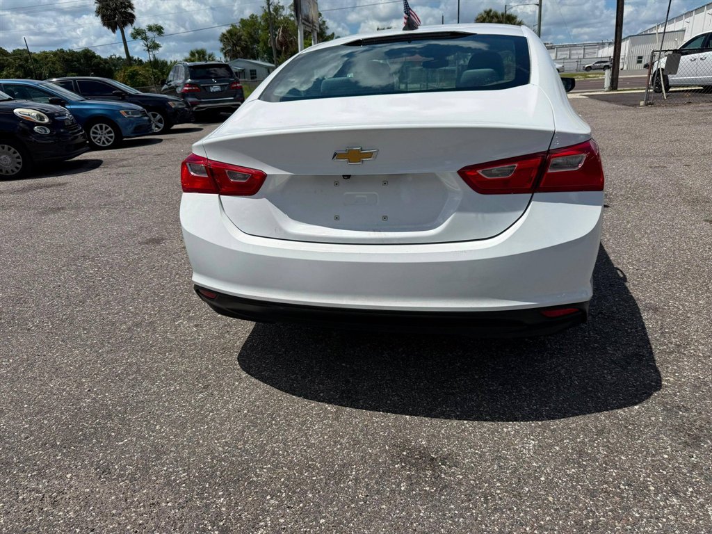 2020 Chevrolet Malibu - $9,995