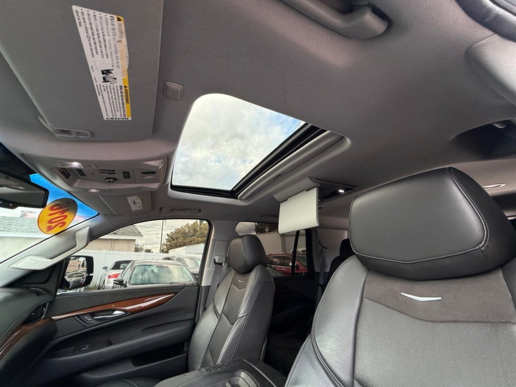 2016 Cadillac Escalade - $19,995