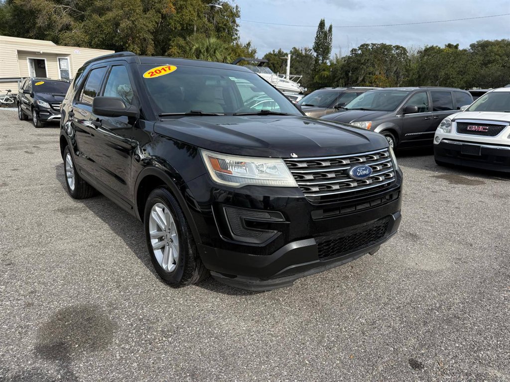 2017 Ford Explorer - $6,995