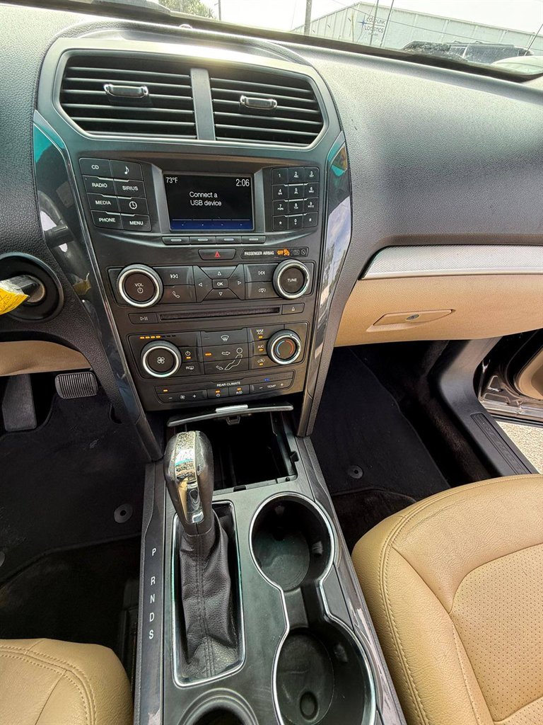 2017 Ford Explorer - $6,995