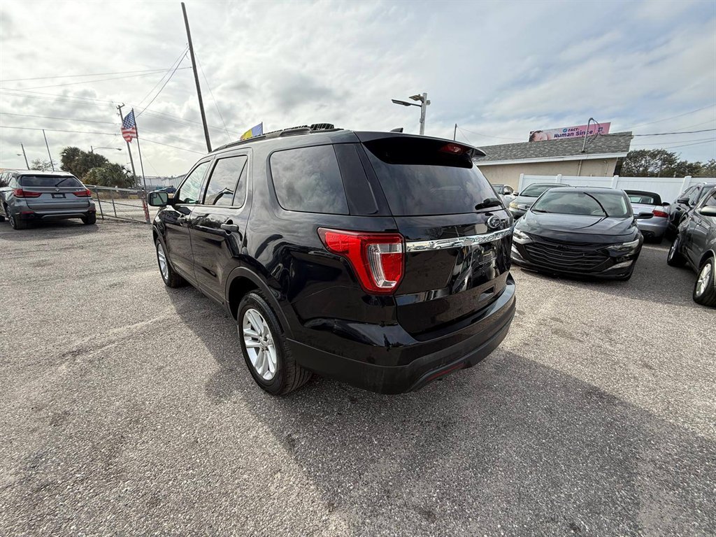 2017 Ford Explorer - $6,995
