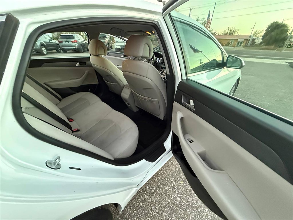 2015 Hyundai Sonata - $5,995