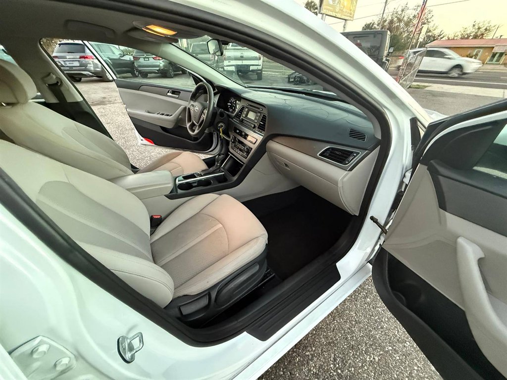 2015 Hyundai Sonata - $5,995