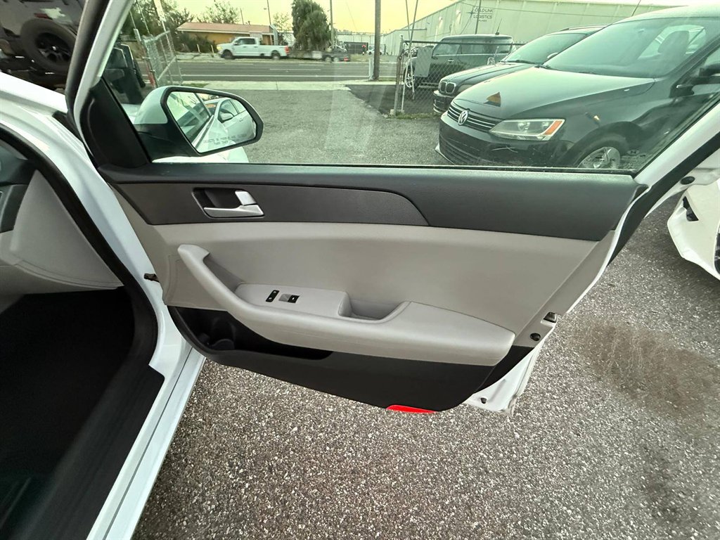 2015 Hyundai Sonata - $5,995