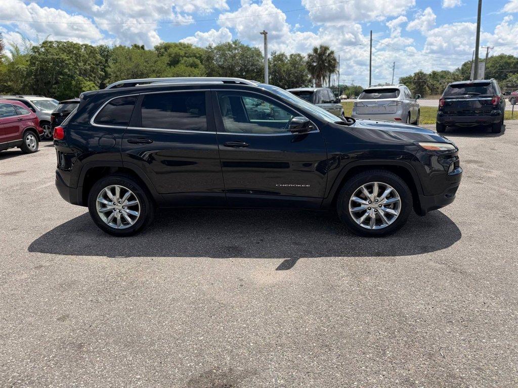 2016 Jeep Cherokee - $8,995