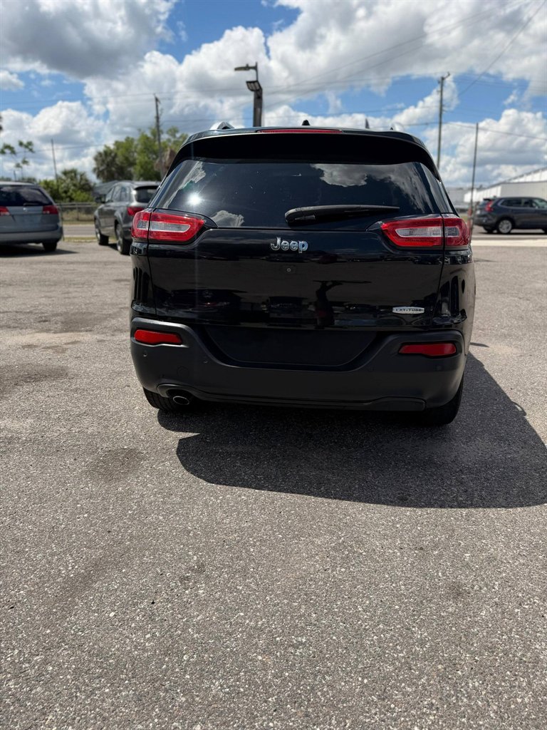 2016 Jeep Cherokee - $8,995