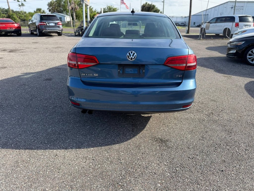 2015 Volkswagen Jetta - $7,995