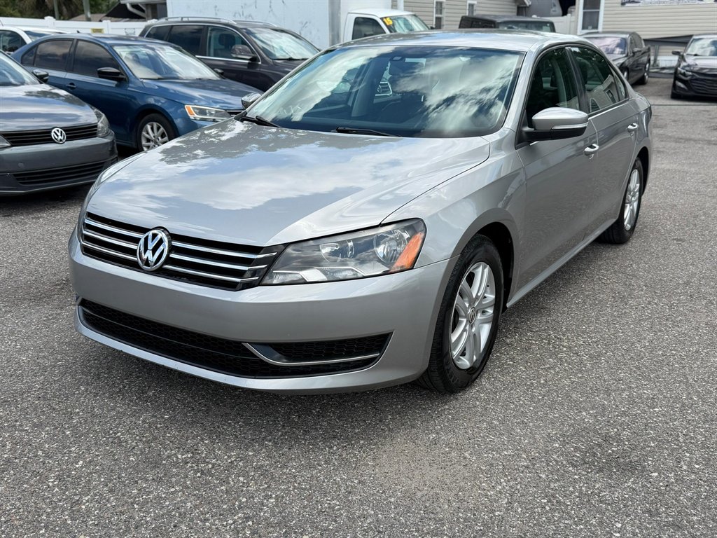2014 Volkswagen Passat - $7,995
