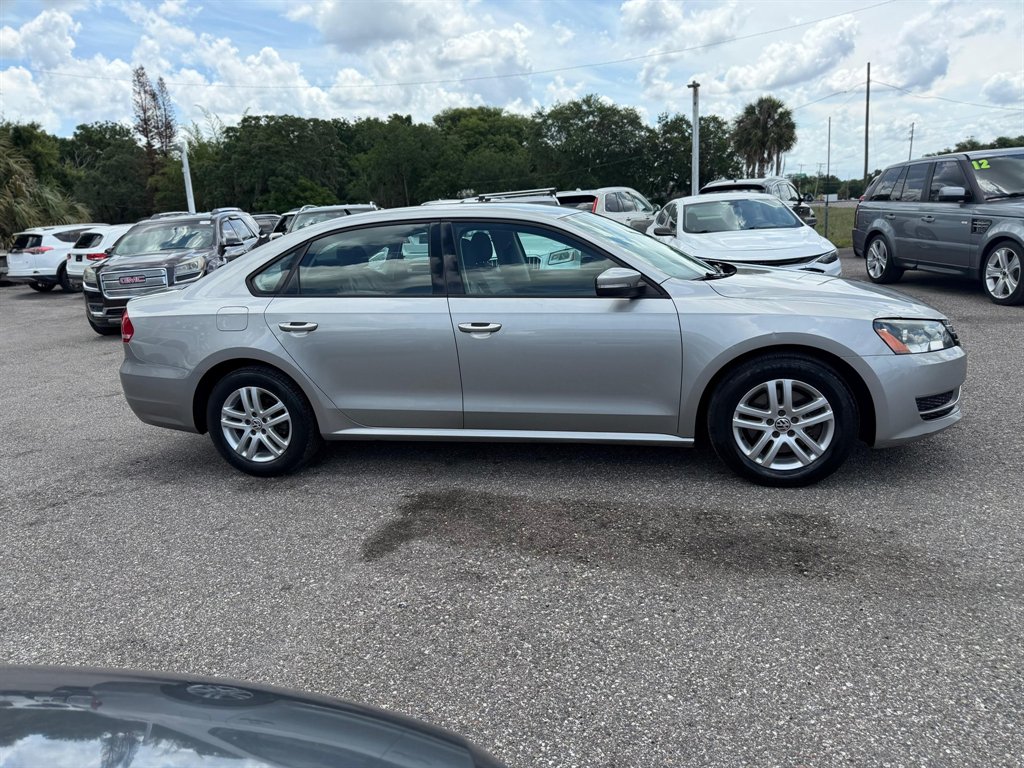 2014 Volkswagen Passat - $7,995