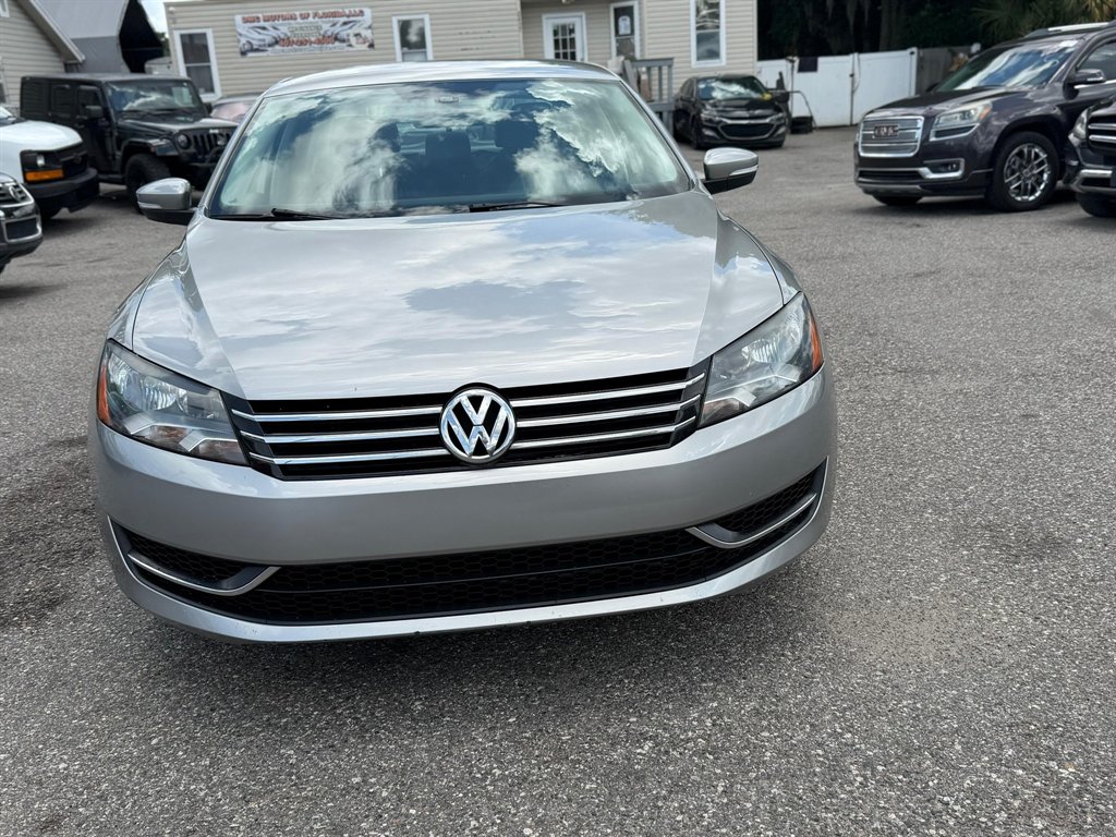 2014 Volkswagen Passat - $7,995