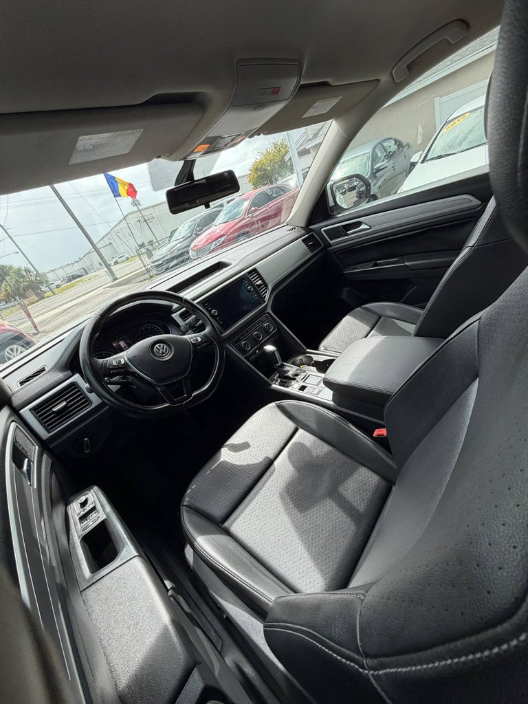 2018 Volkswagen Atlas - $9,995