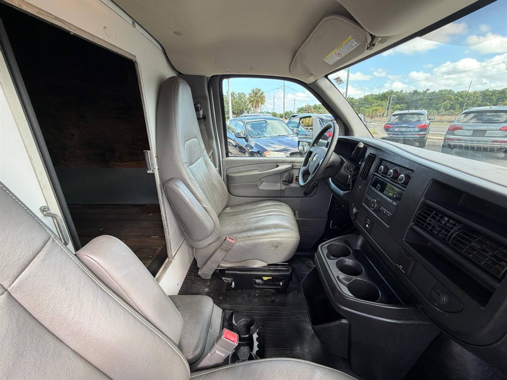 2015 Chevrolet Express - $6,900