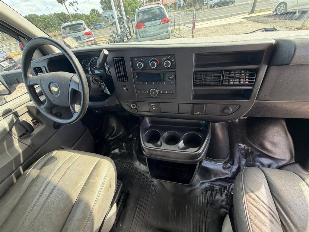 2015 Chevrolet Express - $6,900