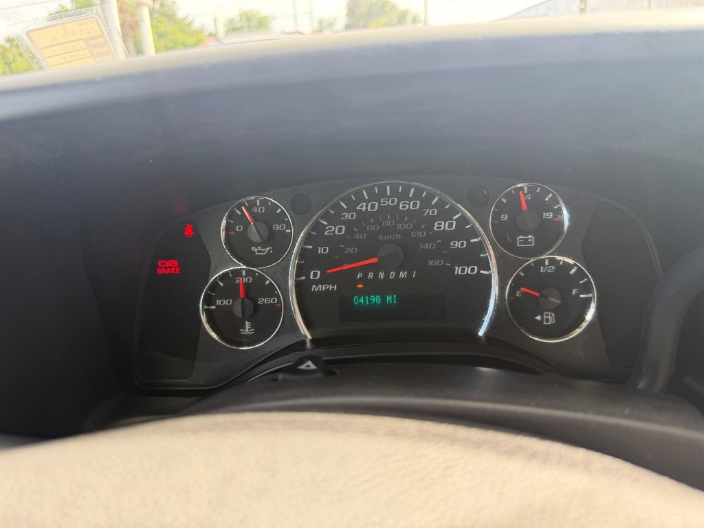 2015 Chevrolet Express - $6,900