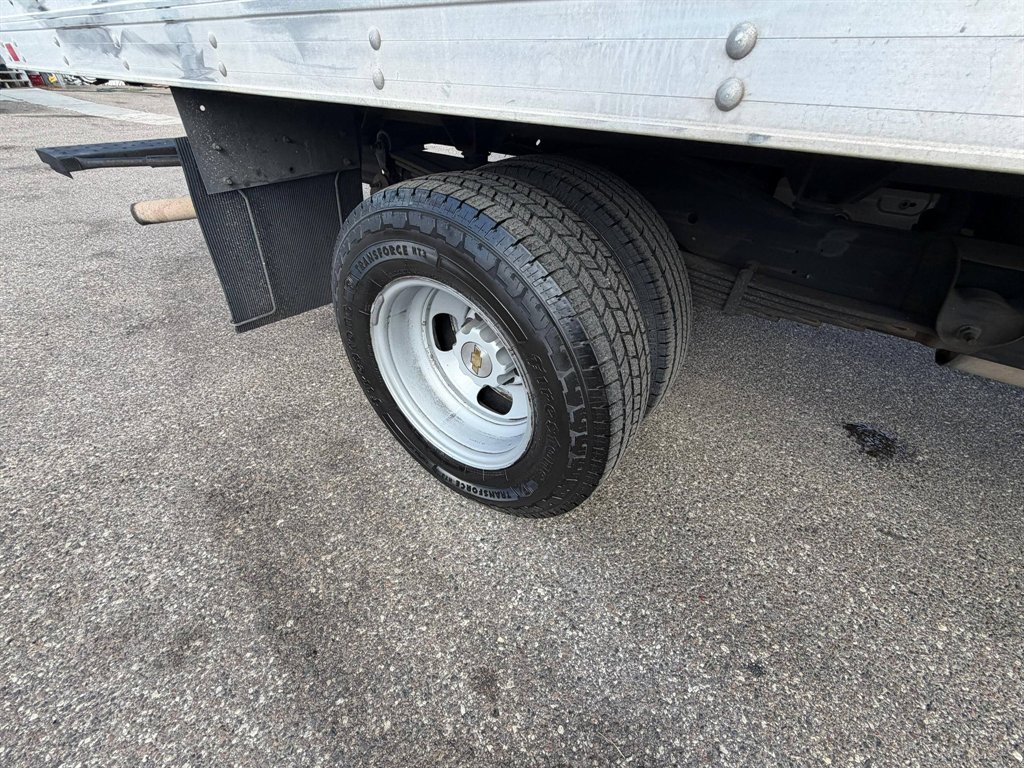 2015 Chevrolet Express - $6,900