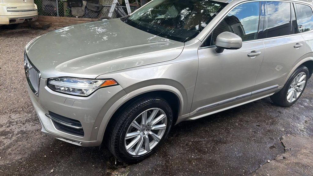 2016 Volvo XC90 - $9,995