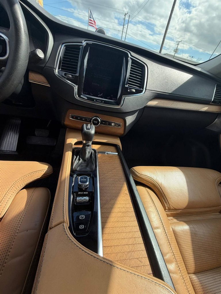 2016 Volvo XC90 - $9,995