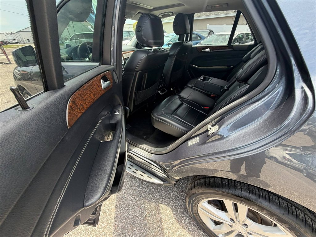 2012 Mercedes-Benz Ml-class - $8,995