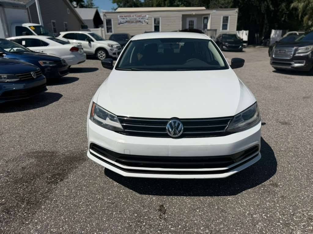 2015 Volkswagen Jetta - $4,995