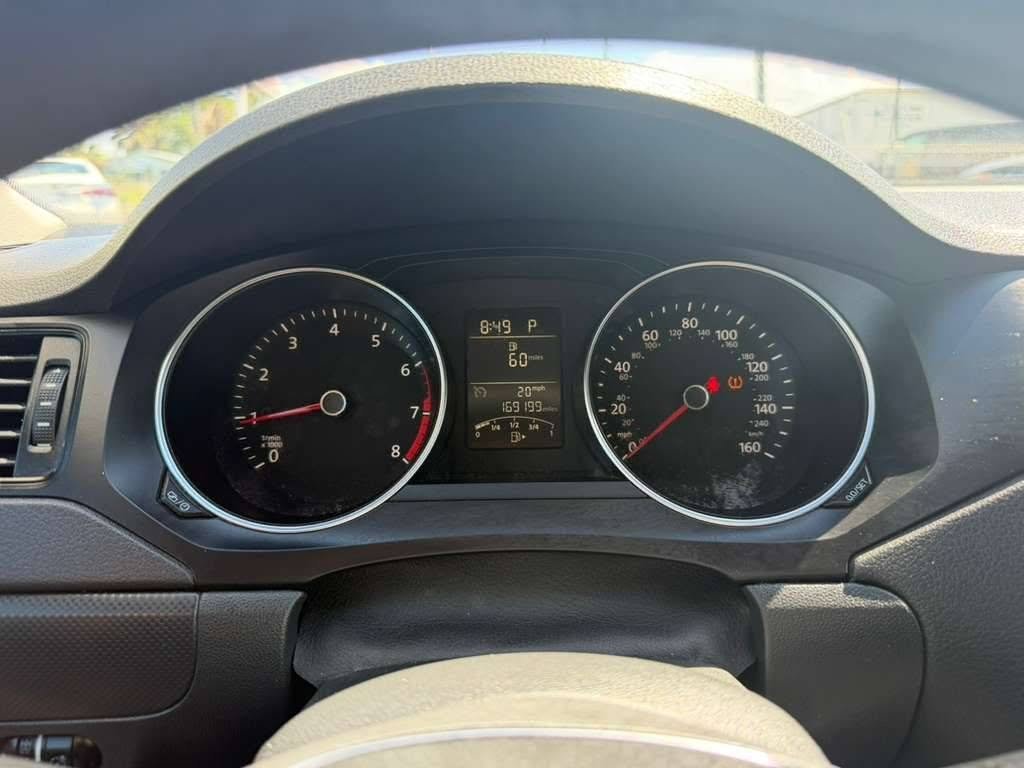 2015 Volkswagen Jetta - $4,995