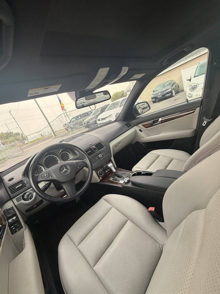 2009 Mercedes-Benz C-Class - $5,995