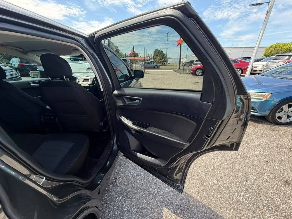 2019 Ford Edge - $11,995