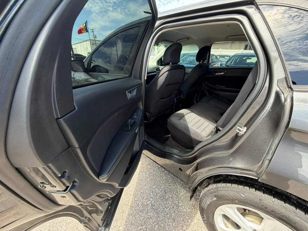 2019 Ford Edge - $11,995