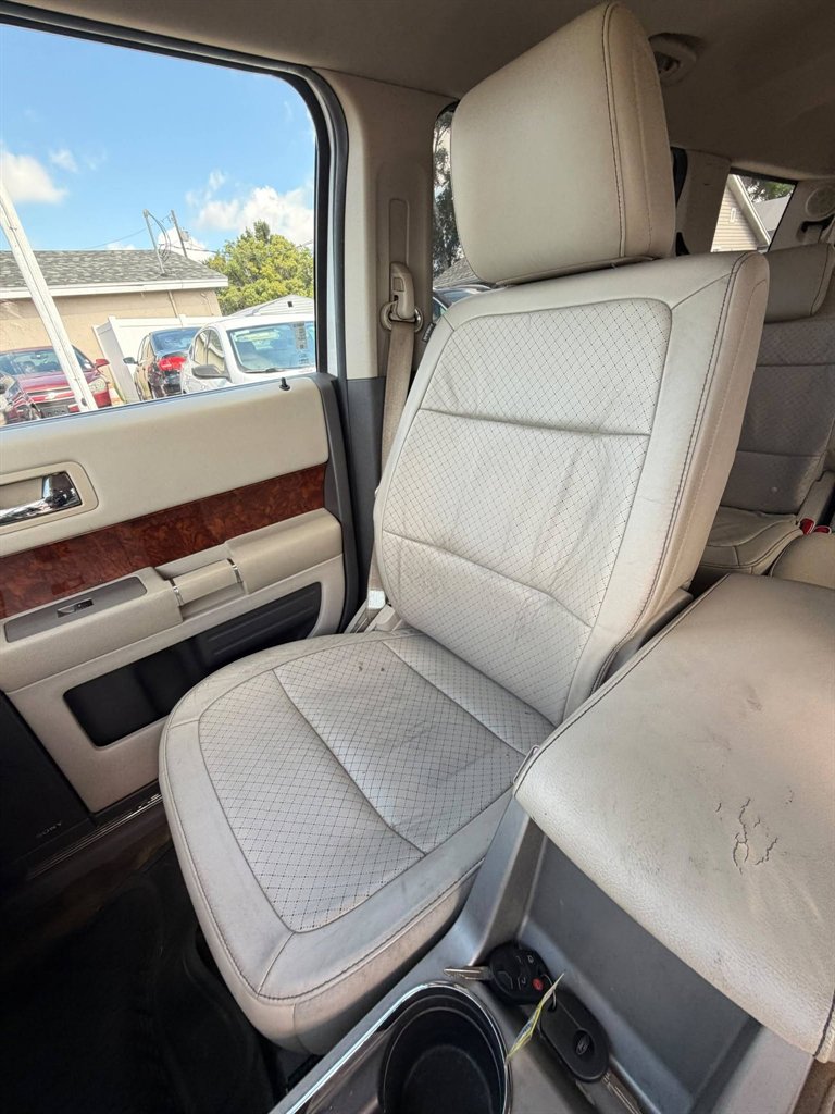 2010 Ford Flex - $7,995