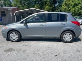 2011 Nissan Versa 1.8 S photo