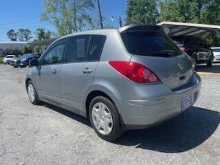 2011 Nissan Versa 1.8 S photo