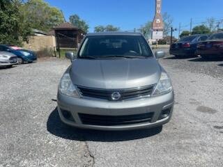 2011 Nissan Versa 1.8 S photo