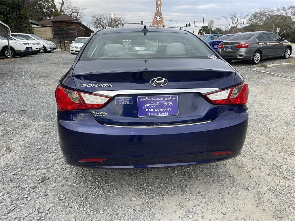 2012 Hyundai Sonata - $11,995