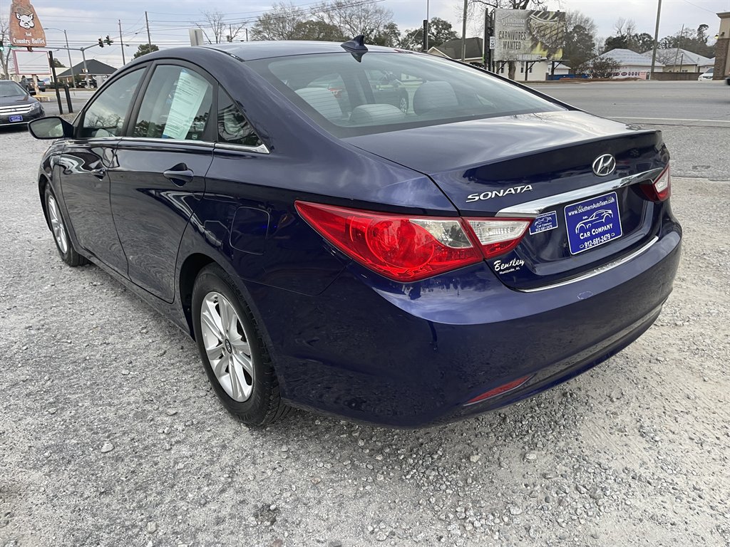 2012 Hyundai Sonata - $11,995