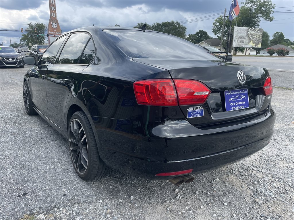2012 Volkswagen Jetta - $10,995