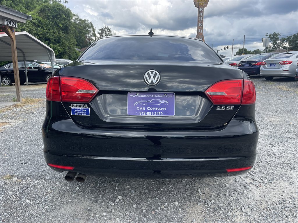 2012 Volkswagen Jetta - $10,995