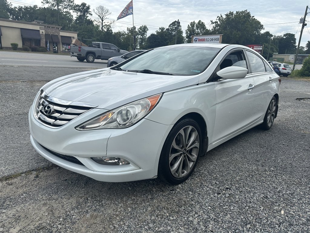 2013 Hyundai Sonata - $10,995