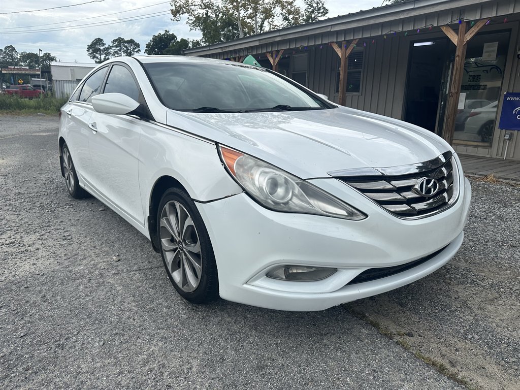 2013 Hyundai Sonata - $10,995