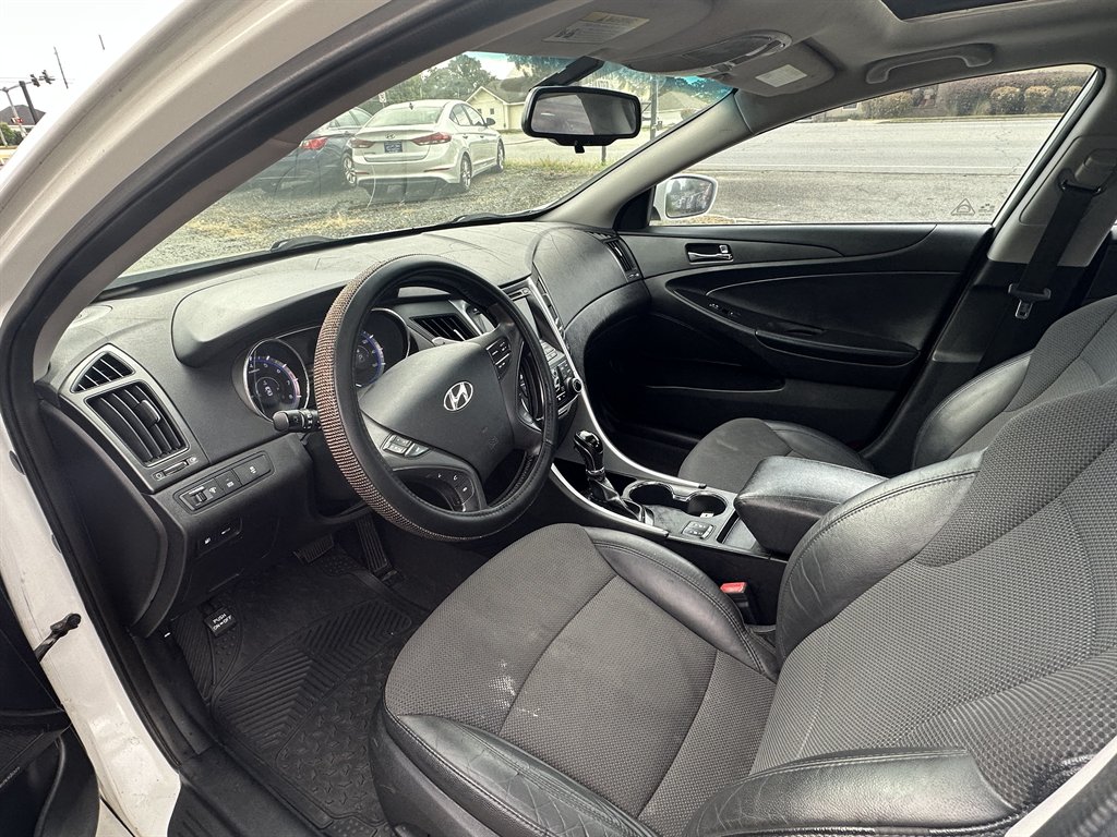 2013 Hyundai Sonata - $10,995