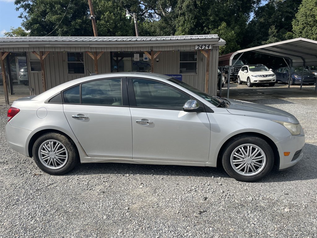 2013 Chevrolet Cruze - $9,995