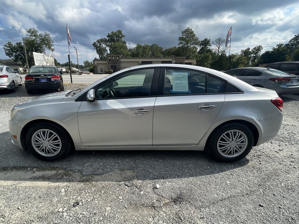 2013 Chevrolet Cruze - $9,995