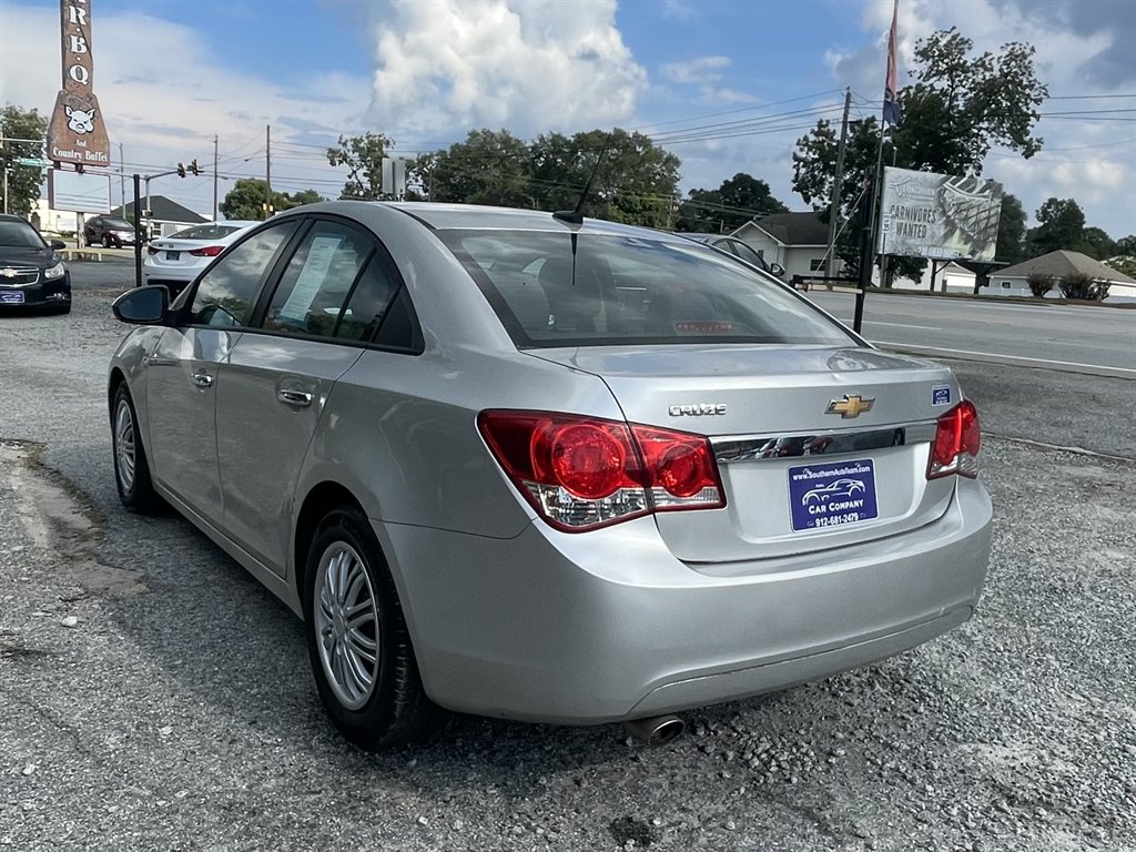 2013 Chevrolet Cruze - $9,995