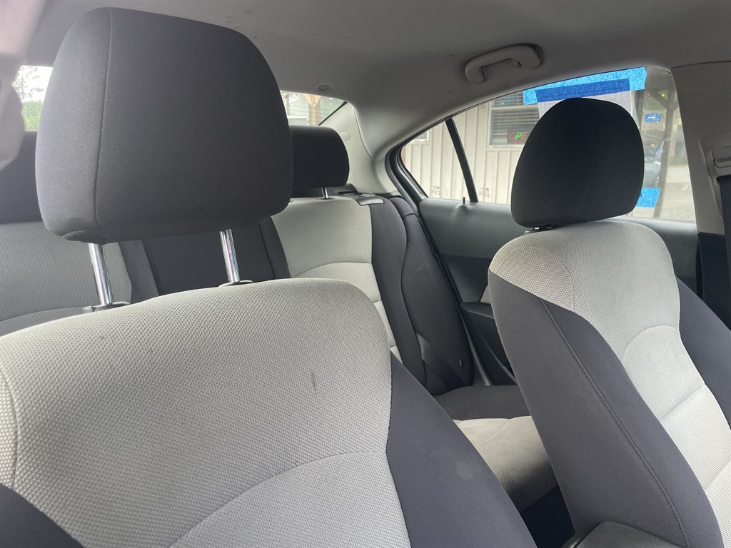 2013 Chevrolet Cruze - $9,995