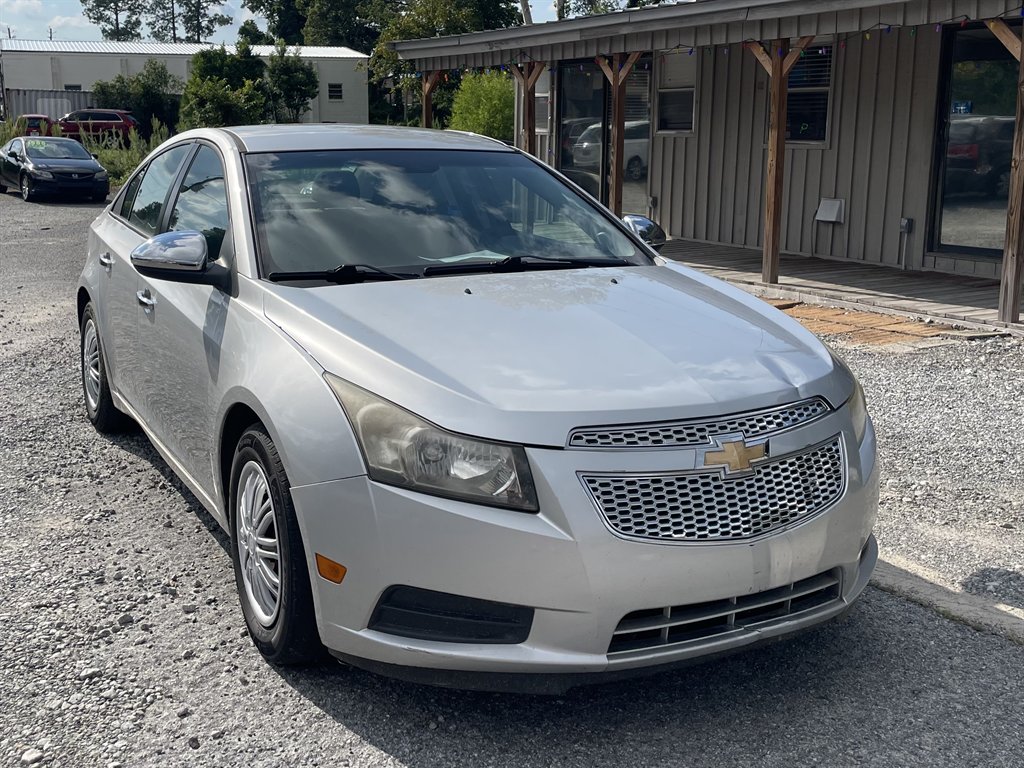 2013 Chevrolet Cruze - $9,995